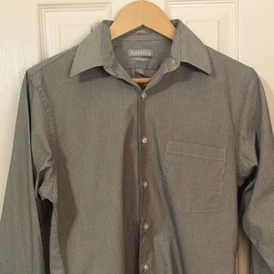 Men’s Van Huesen Button Down Shirt